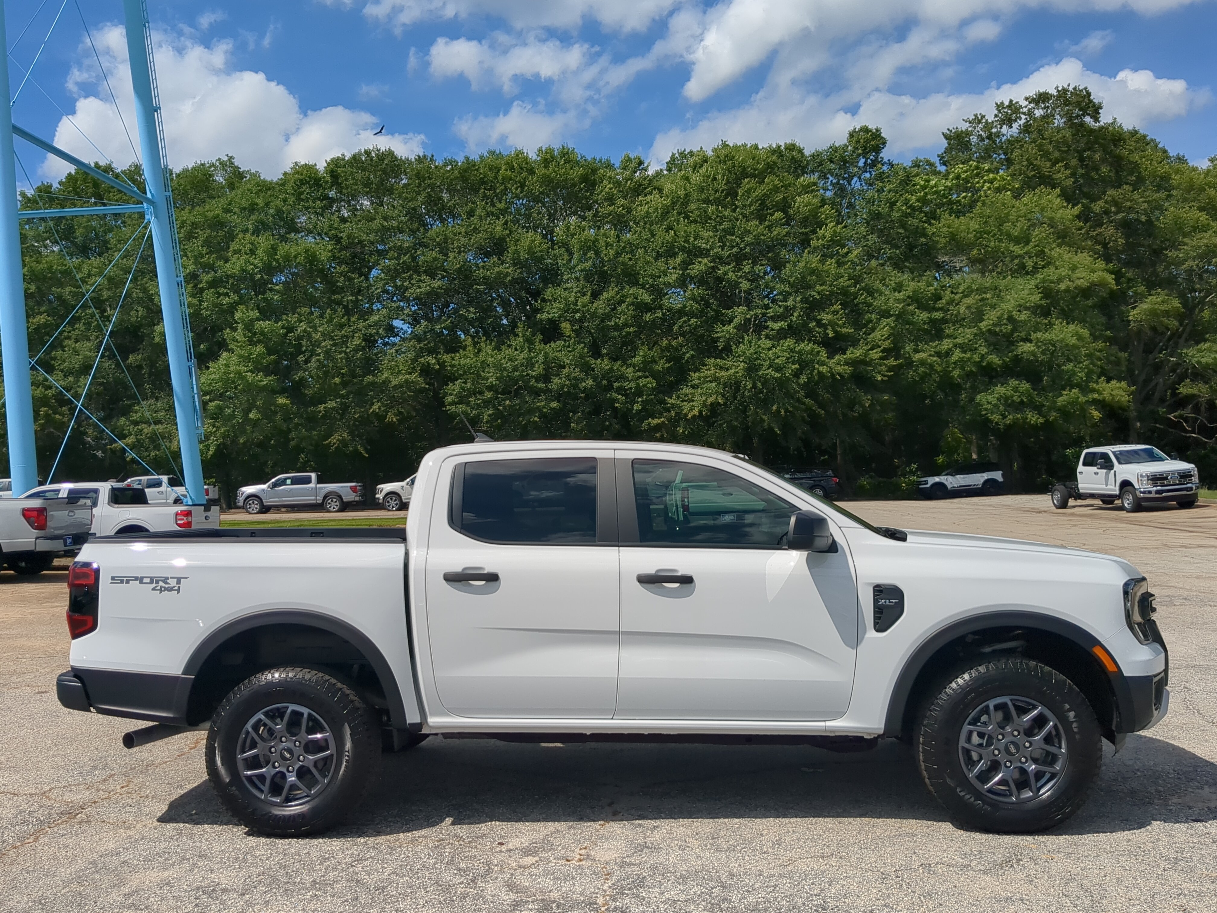 Certified 2025 Ford Ranger XLT AWD/4WD image 2