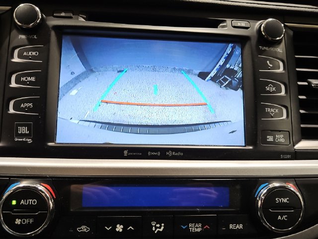 Used 2019 Toyota Highlander Limited AWD/4WD image 17