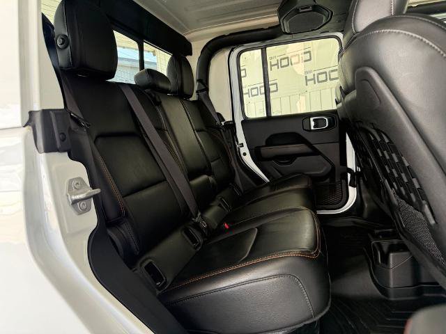 Used 2022 Jeep Gladiator Mojave w/ Trailer Tow Package AWD/4WD image 9