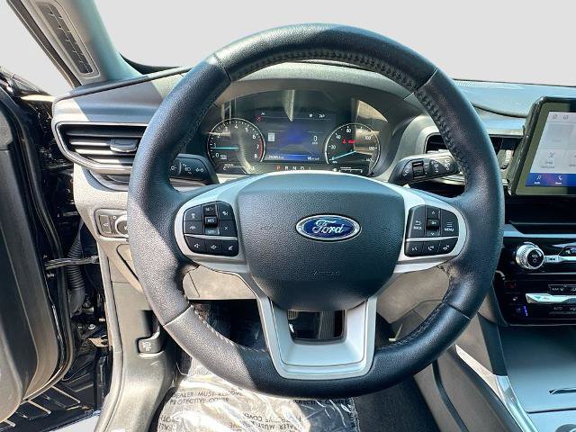 Certified 2023 Ford Explorer Limited w/ Equipment Group 301A AWD/4WD image 10