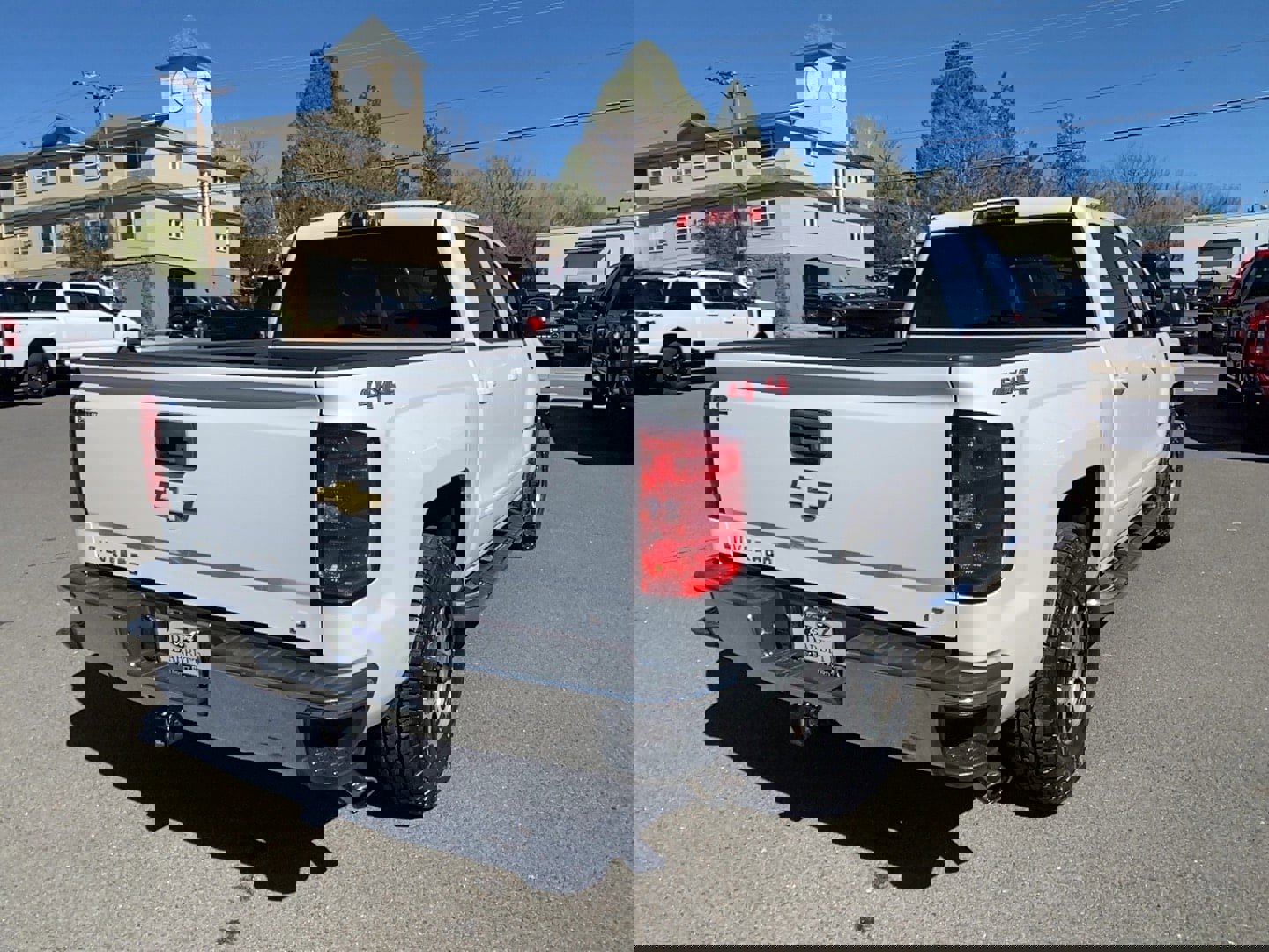 Used 2017 Chevrolet Silverado 1500 LT w/ All Star Edition image 5