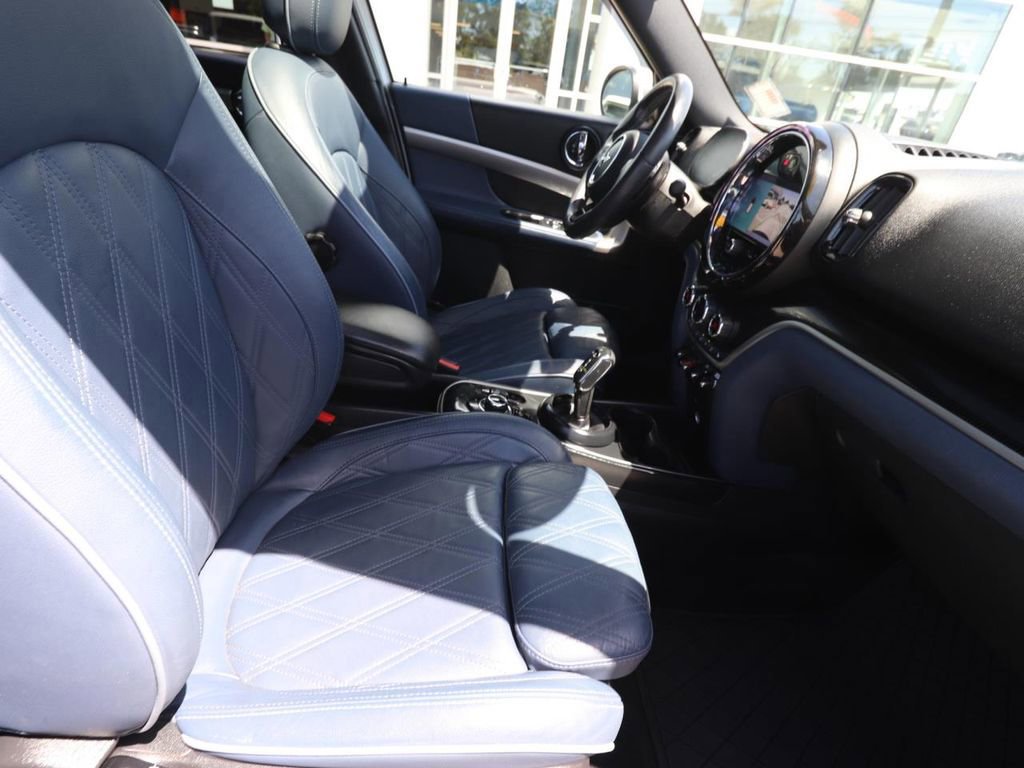 Used 2024 MINI Cooper Countryman S w/ Signature Upholstery Package FWD image 17