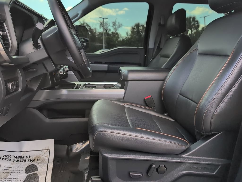 Certified 2025 Ford F250 Lariat w/ Lariat Ultimate Package image 9