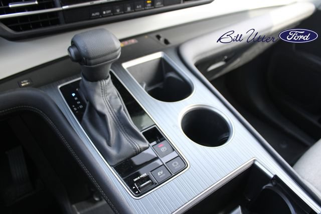 Used 2025 Toyota Sienna LE FWD image 17