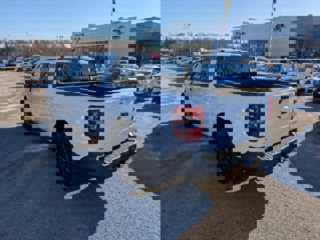 Certified 2023 Ford Maverick Lariat w/ Lariat Luxury Package image 3