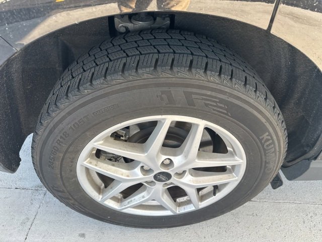 Certified 2024 Ford Edge SEL image 8