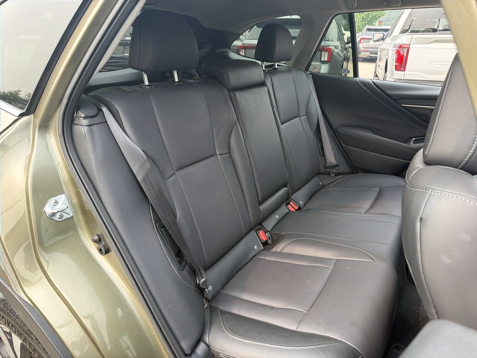 Used 2022 Subaru Outback Limited AWD/4WD image 23