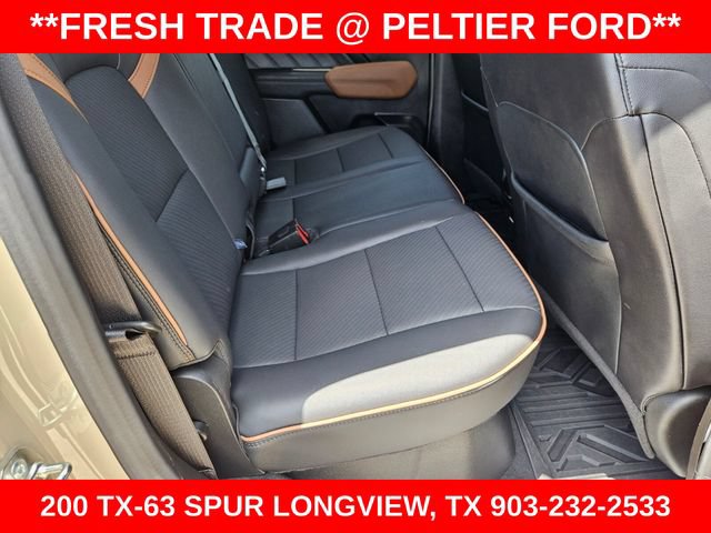 Used 2024 GMC Canyon AT4 w/ AT4 Premium Package AWD/4WD image 13