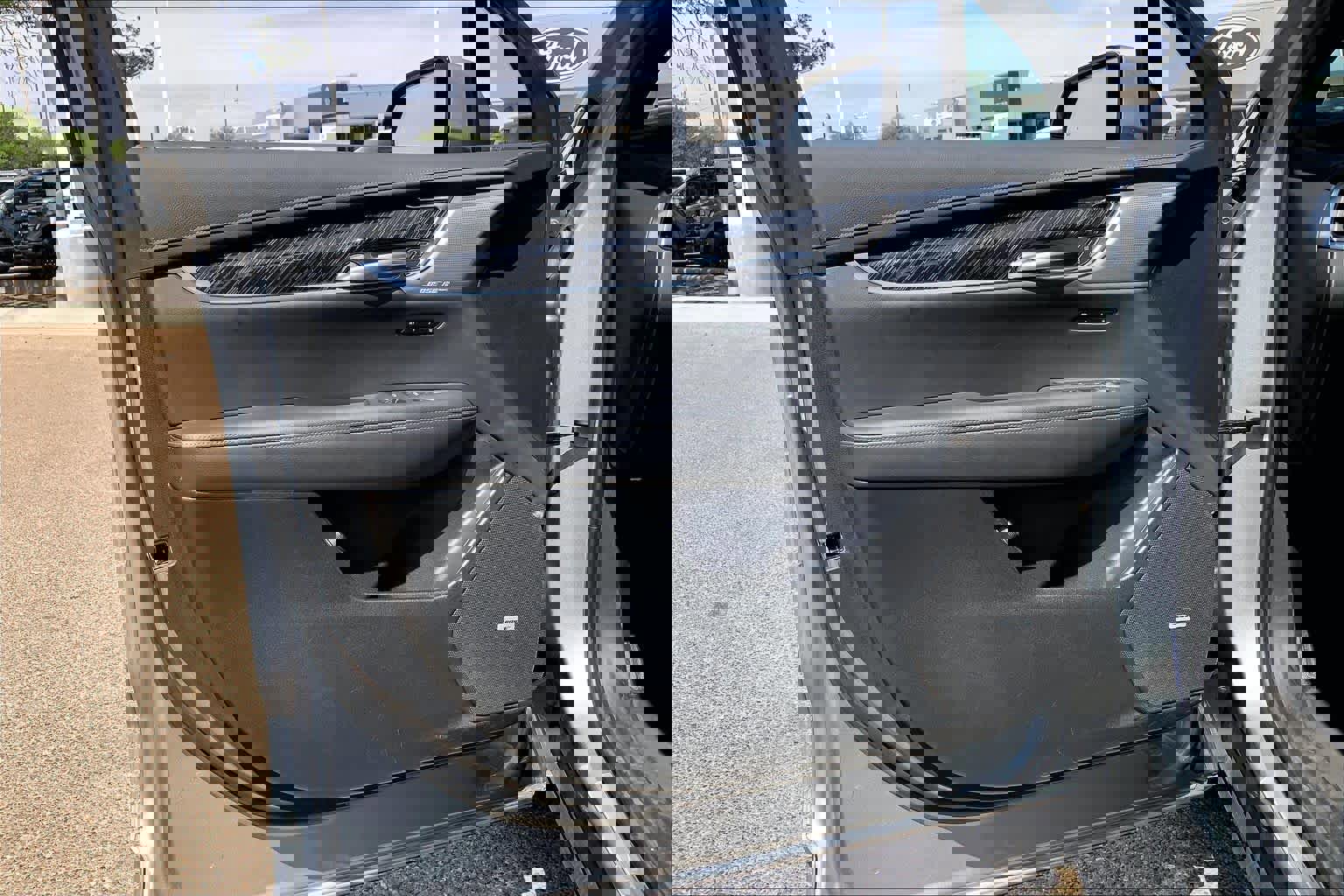 Used 2025 Cadillac XT6 Premium Luxury AWD/4WD image 22