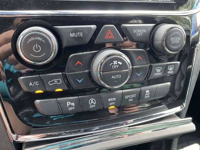Used 2022 Jeep Grand Cherokee Limited AWD/4WD image 16