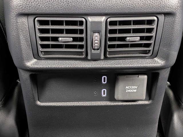 Used 2025 Toyota 4Runner Limited AWD/4WD image 26