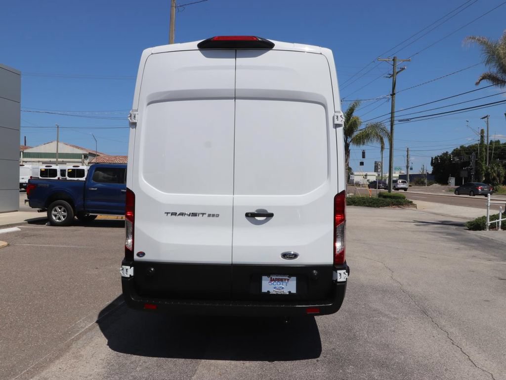 Certified 2025 Ford Transit 250 148 High Roof Extended RWD image 10