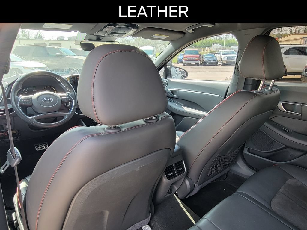 Used 2021 Hyundai Sonata SEL Plus w/ Preferred Accessory Package FWD image 12