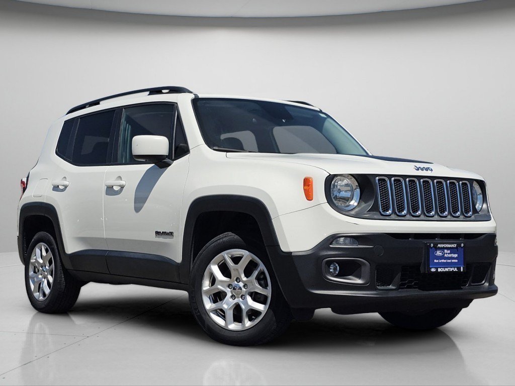 Used 2017 Jeep Renegade Latitude AWD/4WD image 2