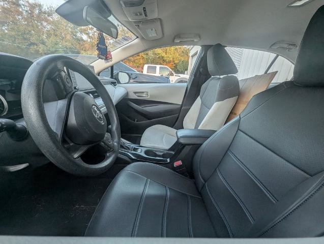 Used 2020 Toyota Corolla LE FWD image 2