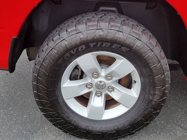 Used 2019 RAM 1500 Classic SLT w/ Luxury Group AWD/4WD image 5
