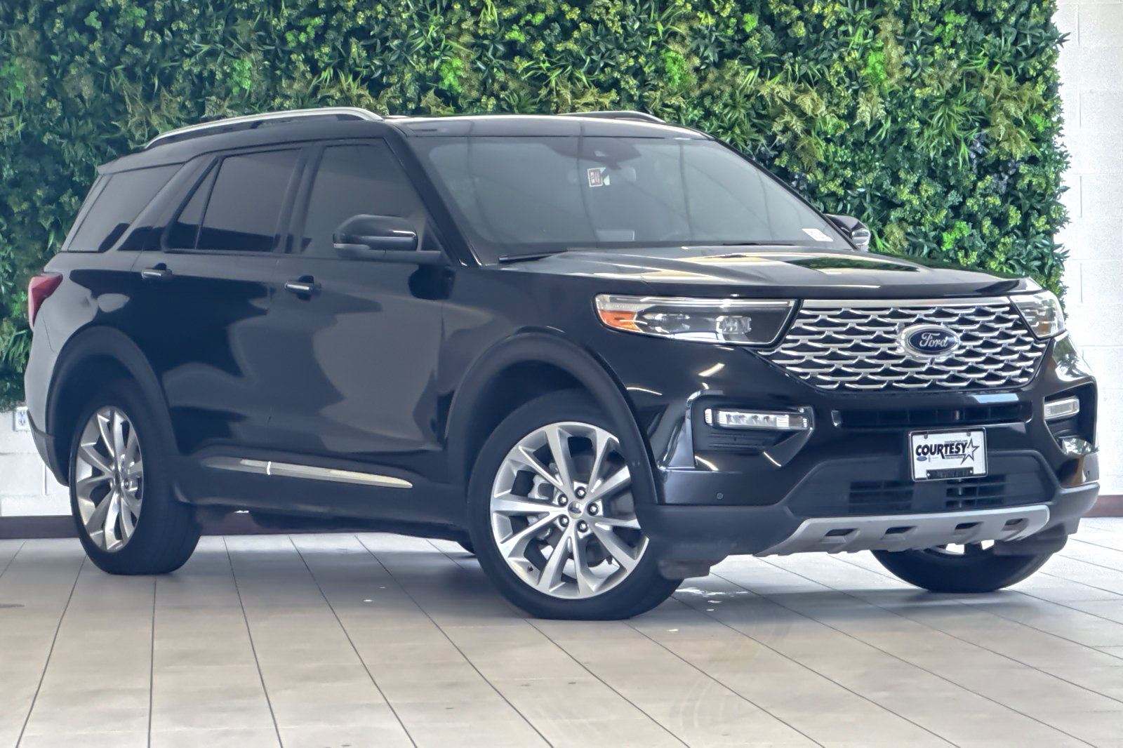 Certified 2021 Ford Explorer Platinum w/ Equipment Group 601A
