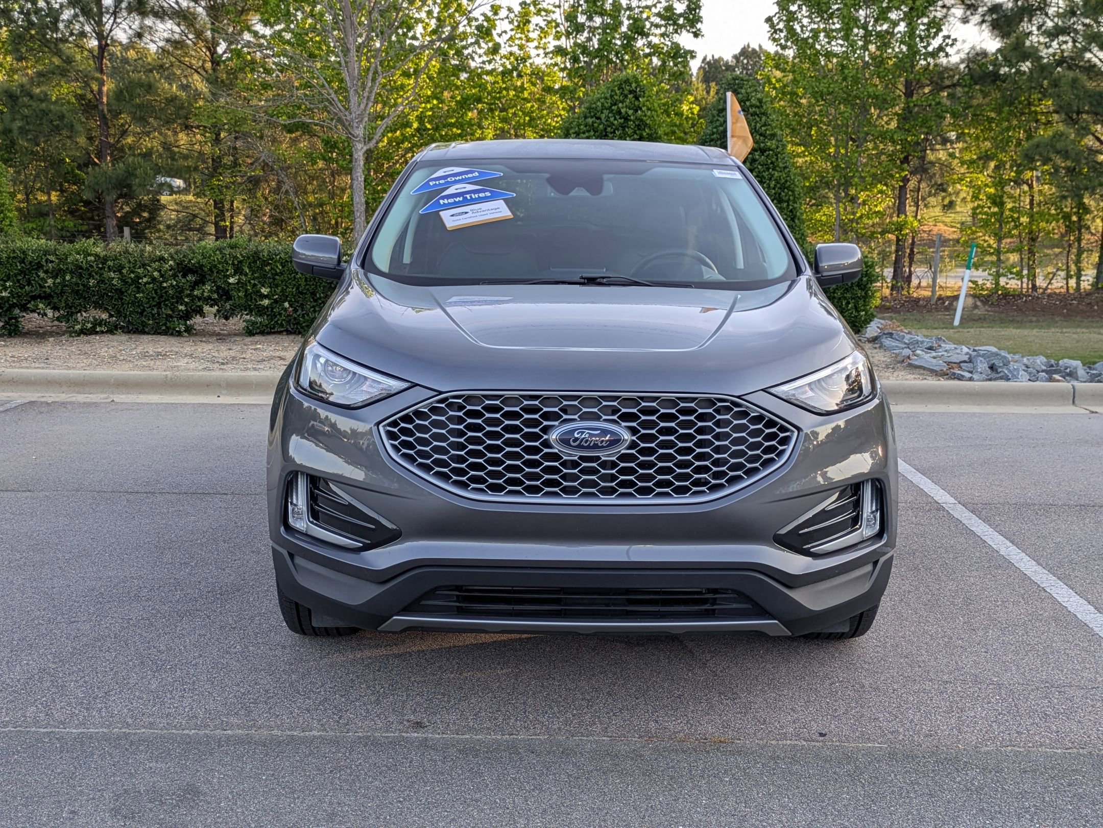 Certified 2024 Ford Edge SEL w/ Convenience Package AWD/4WD image 9