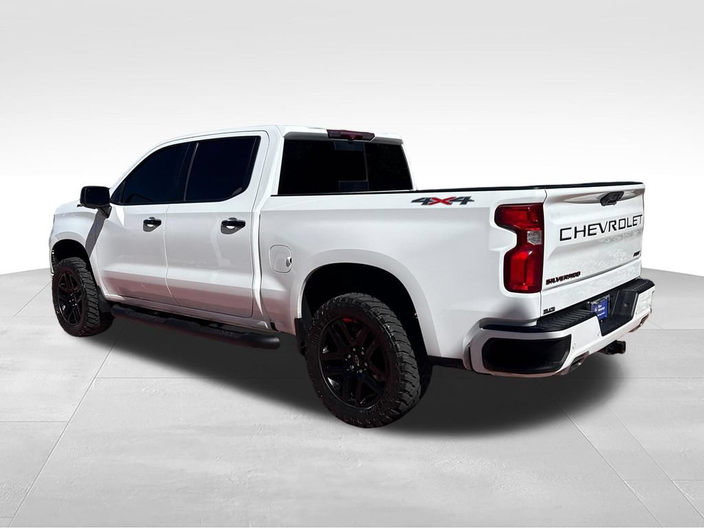 Used 2023 Chevrolet Silverado 1500 RST w/ Redline Edition AWD/4WD image 6