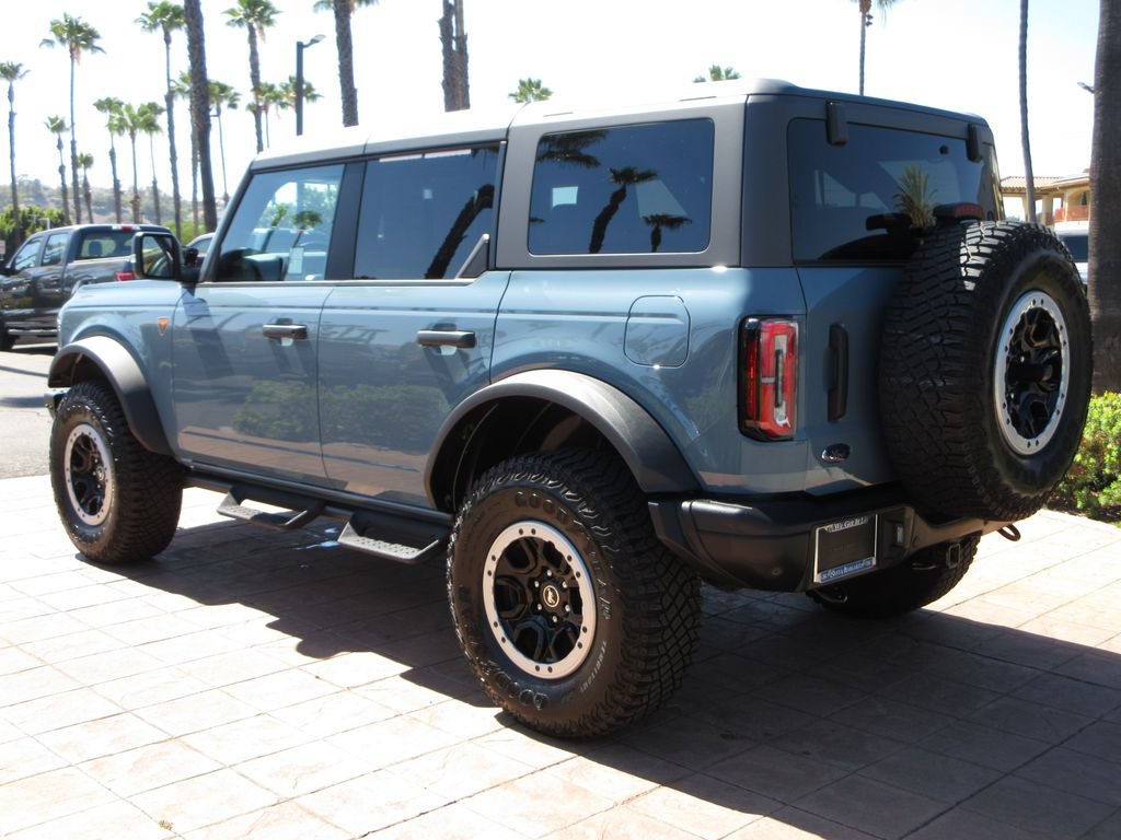 Certified 2023 Ford Bronco Badlands w/ Sasquatch Package AWD/4WD image 2