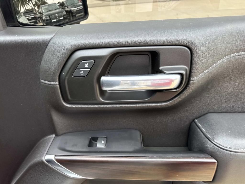 Used 2020 GMC Sierra 1500 SLT w/ SLT Premium Package AWD/4WD image 18