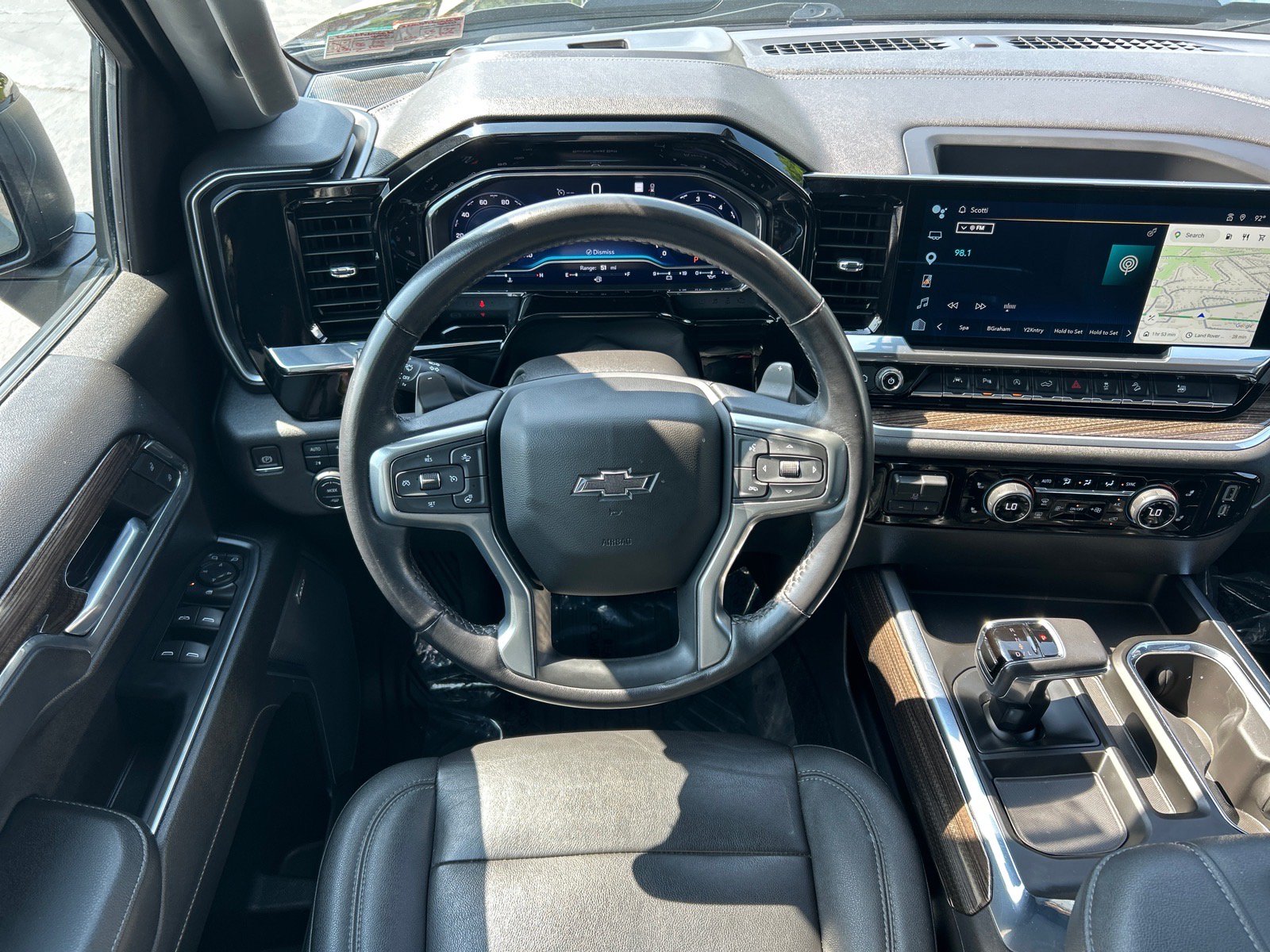Used 2022 Chevrolet Silverado 1500 LT Trail Boss w/ LT Trail Boss Premium Package AWD/4WD image 4