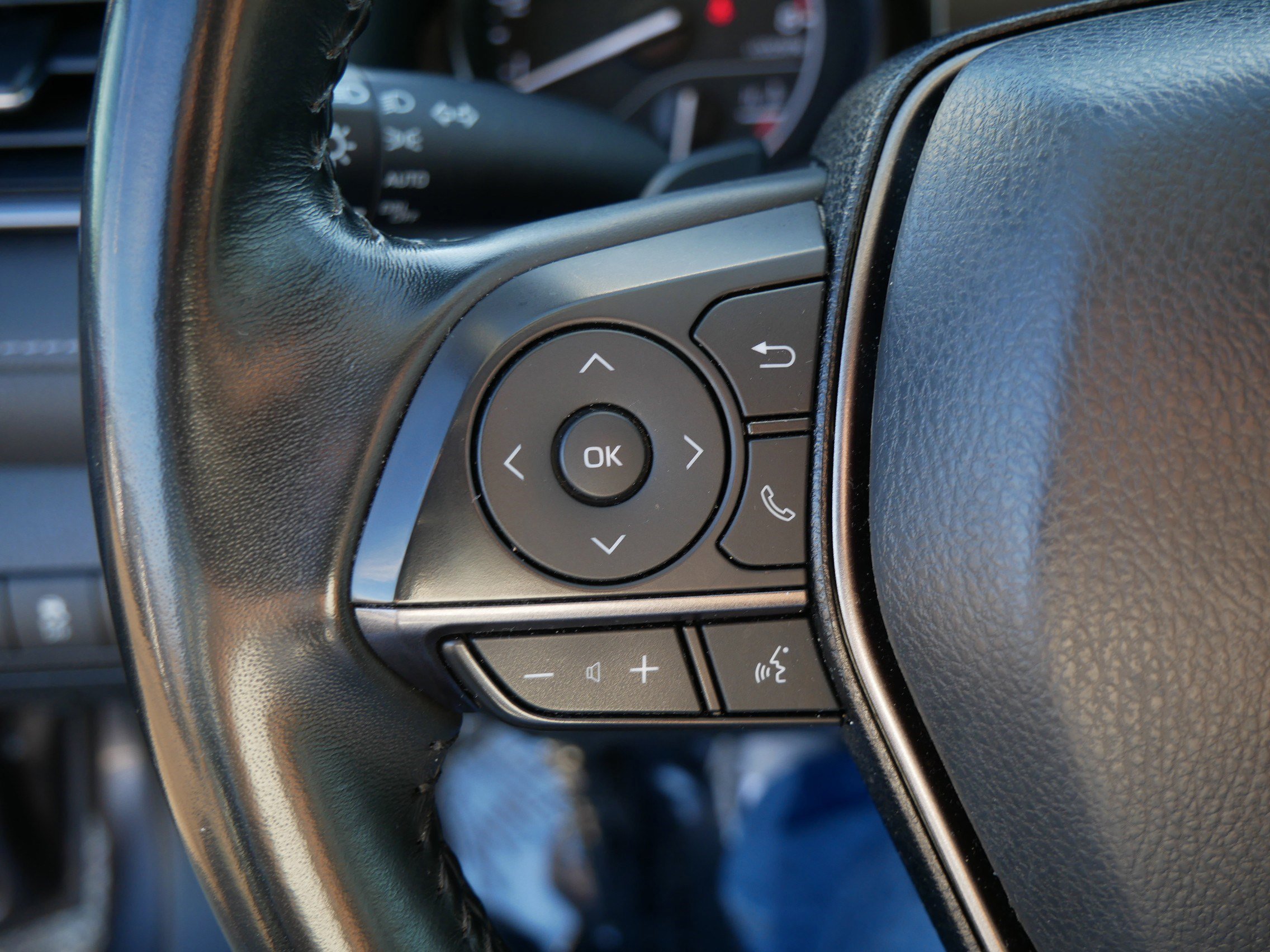 Used 2023 Toyota Camry SE image 27