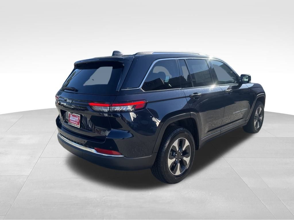 Used 2024 Jeep Grand Cherokee Limited 4xe image 31