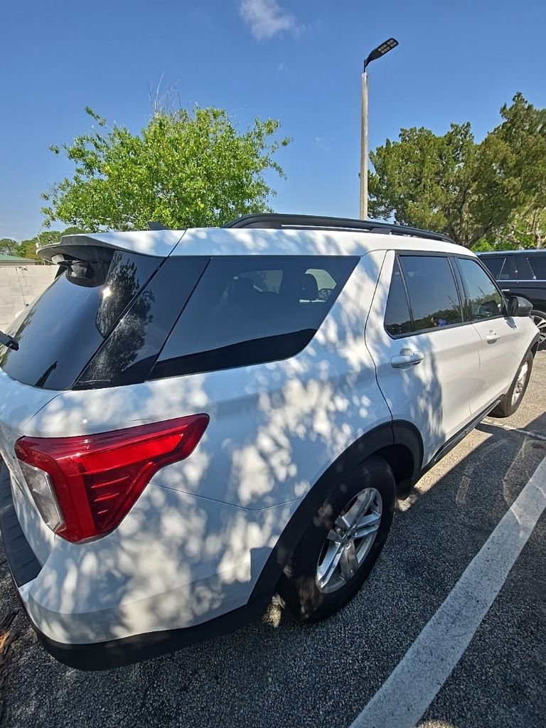 Certified 2023 Ford Explorer XLT w/ Equipment Group 202A image 7