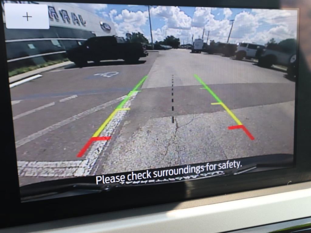 Certified 2022 Ford Escape SE w/ Convenience Package image 9