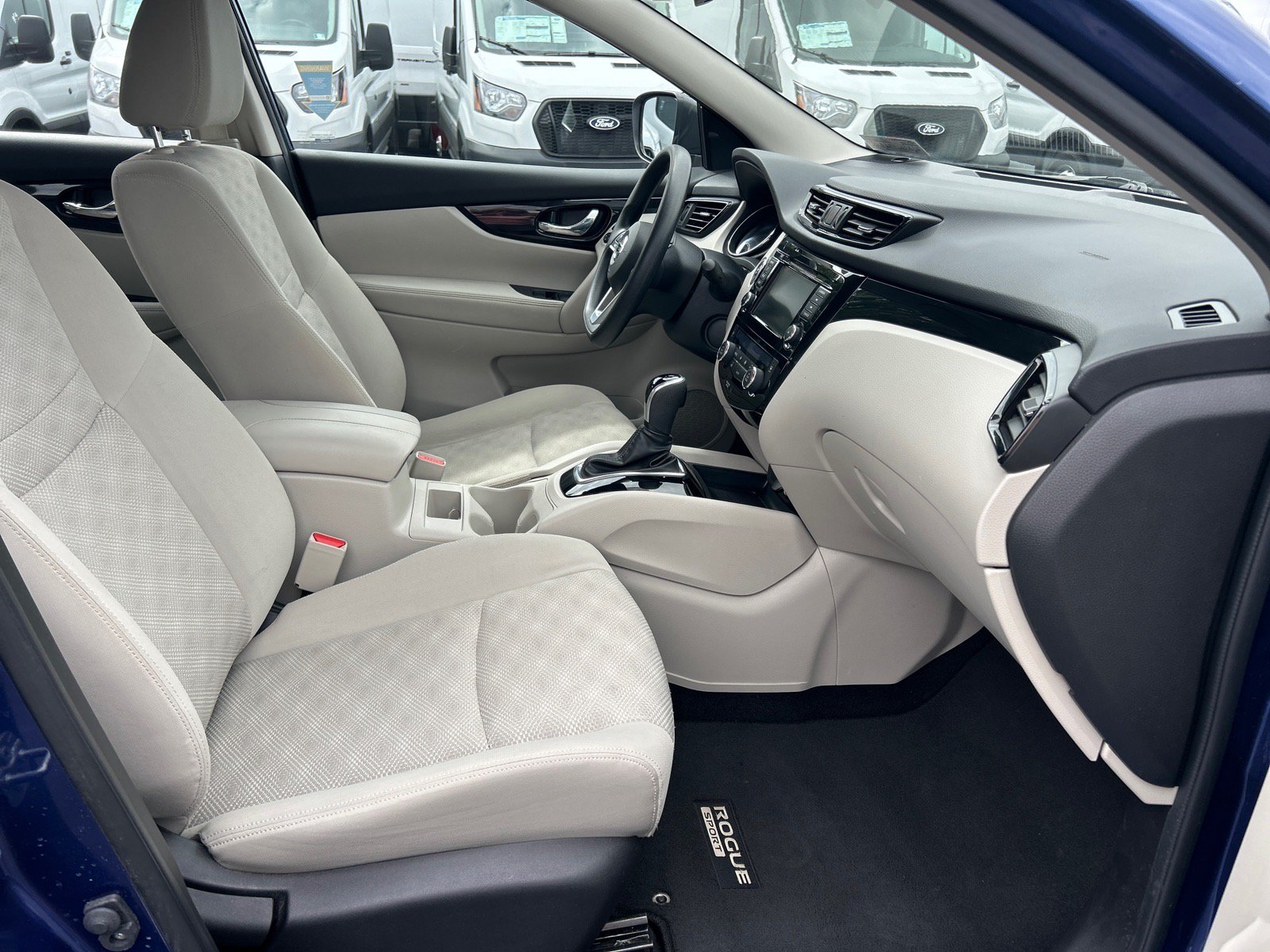 Used 2020 Nissan Rogue Sport SV AWD/4WD image 17
