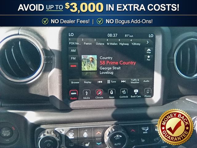 Used 2018 Jeep Wrangler Unlimited Sahara AWD/4WD image 26