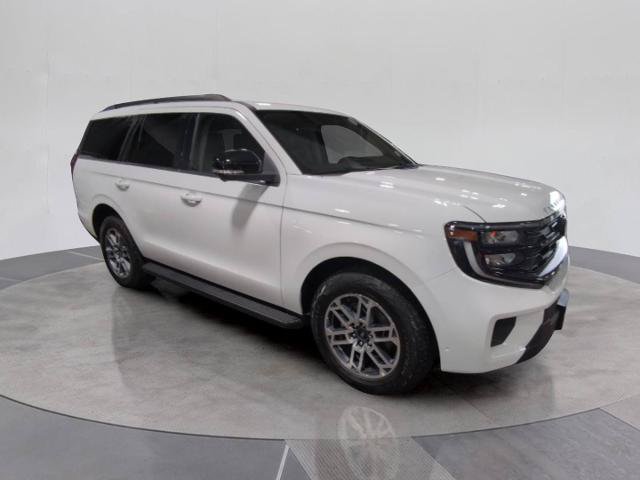 Certified 2025 Ford Expedition Active AWD/4WD image 10