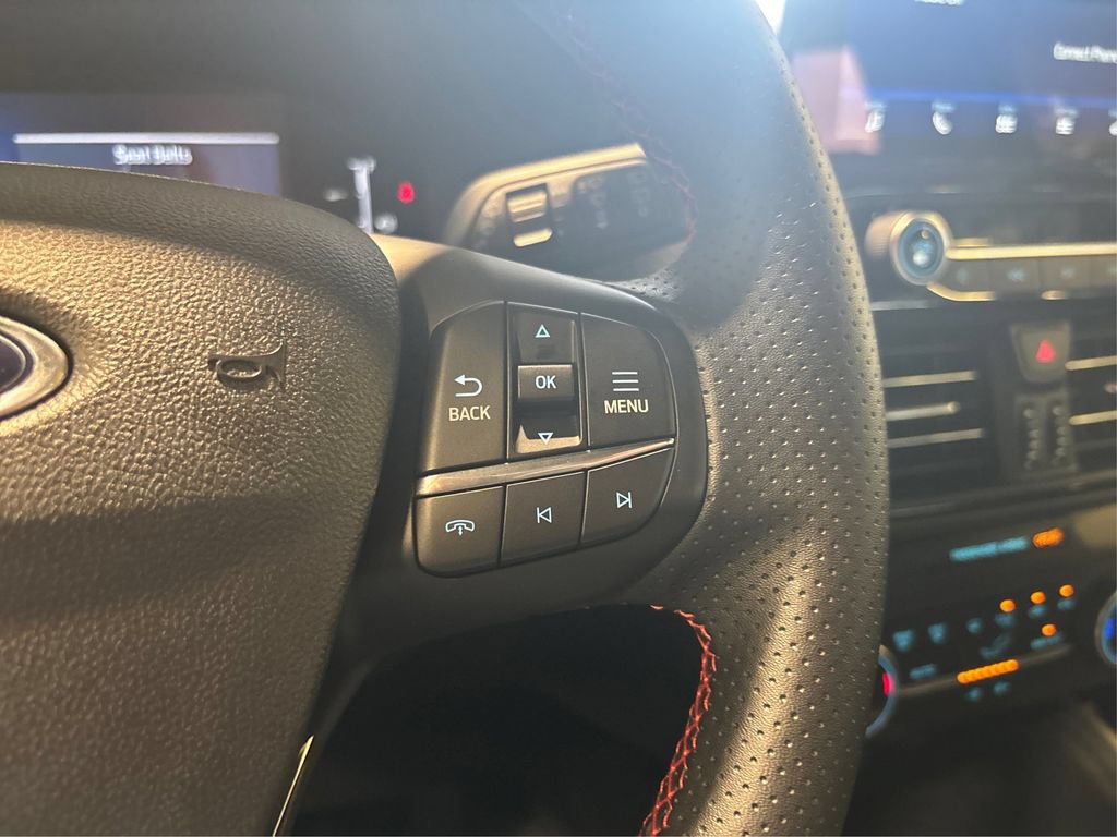 Certified 2025 Ford Escape ST-Line AWD/4WD image 33