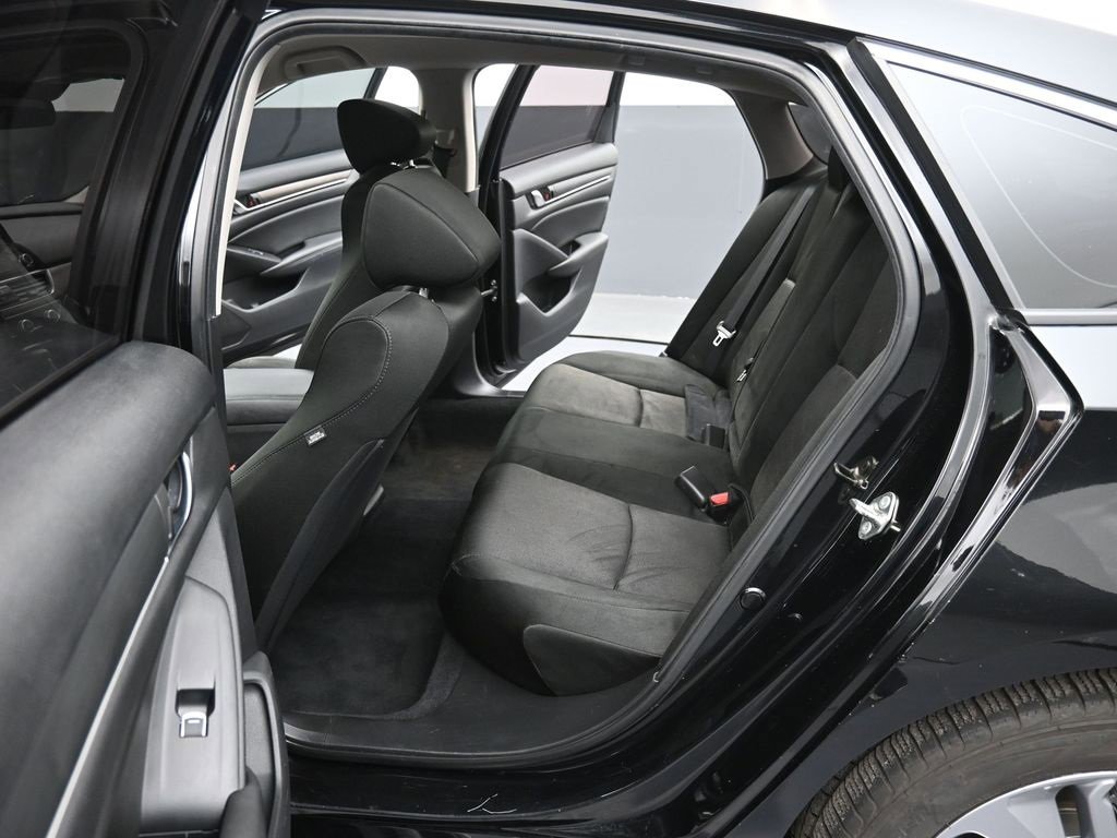 Used 2019 Honda Accord LX image 7