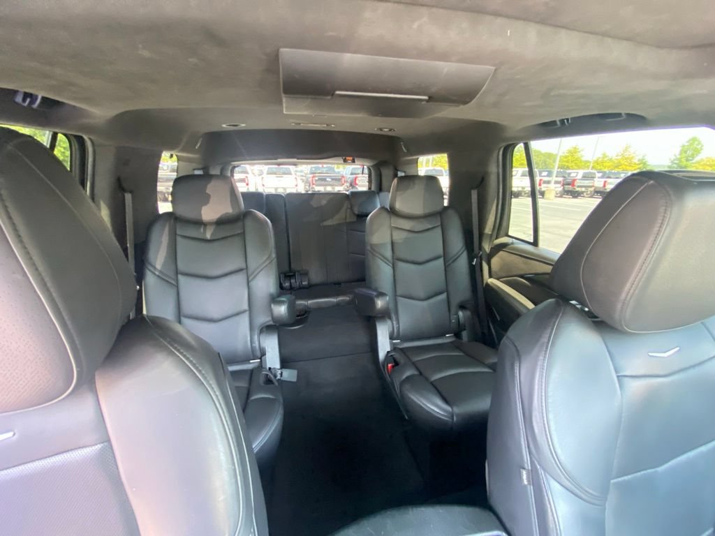 Used 2019 Cadillac Escalade Platinum AWD/4WD image 30
