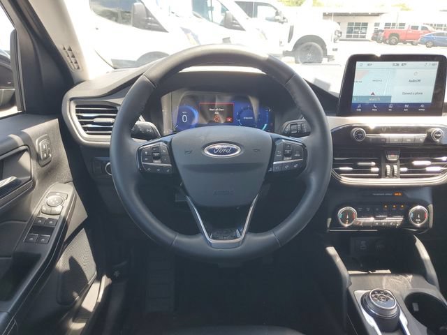 Certified 2022 Ford Escape SEL w/ Technology Package FWD image 11