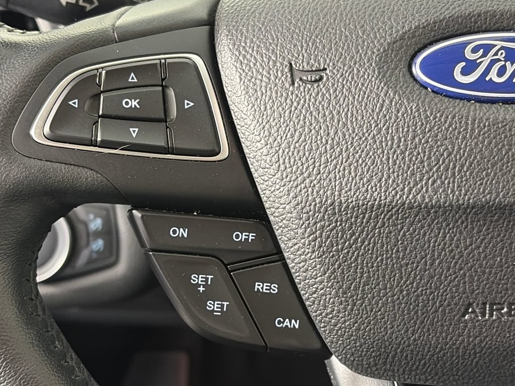 Certified 2019 Ford Escape SEL FWD image 17