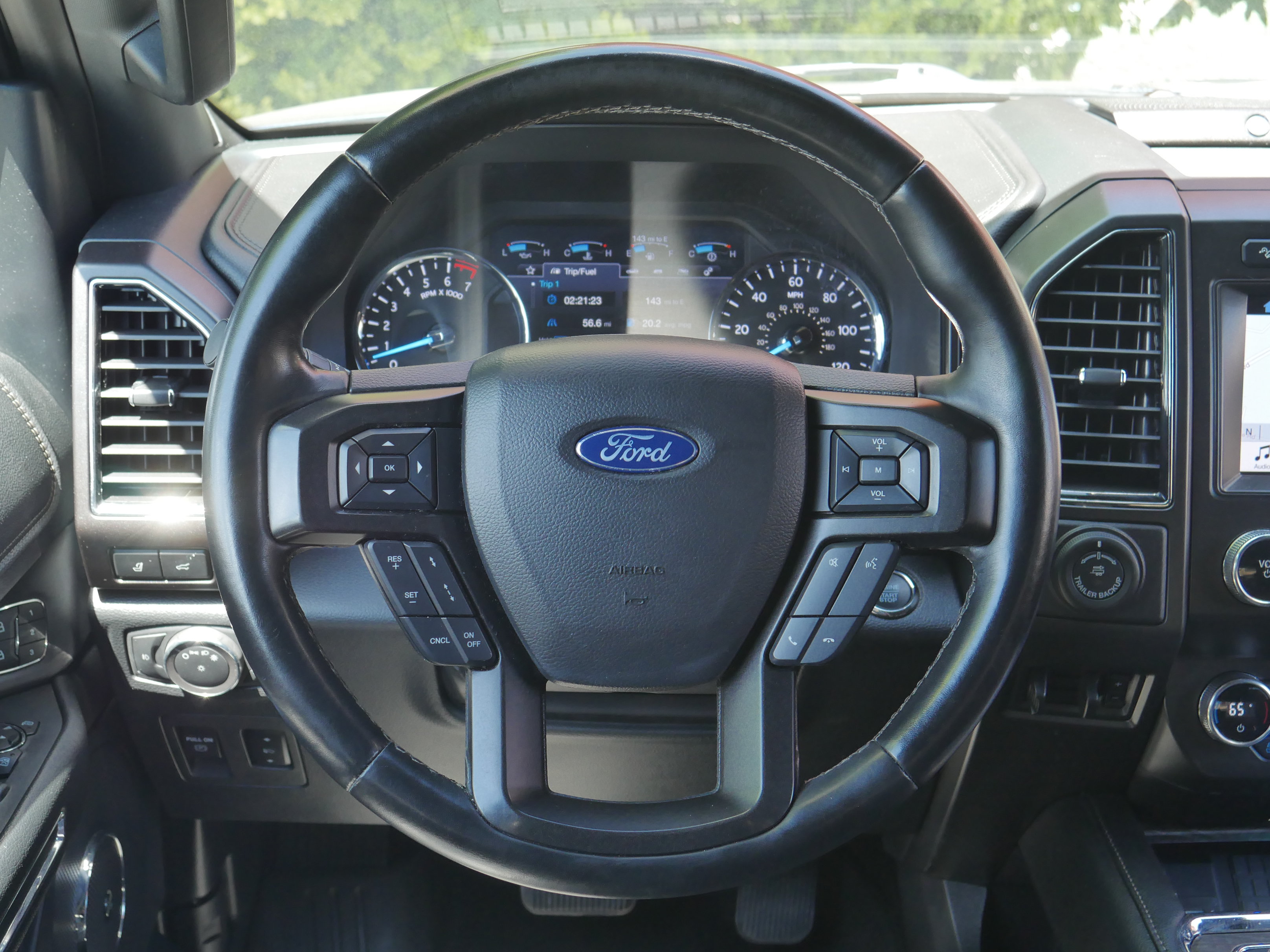 Certified 2019 Ford Expedition Limited w/ Equipment Group 302A AWD/4WD image 7