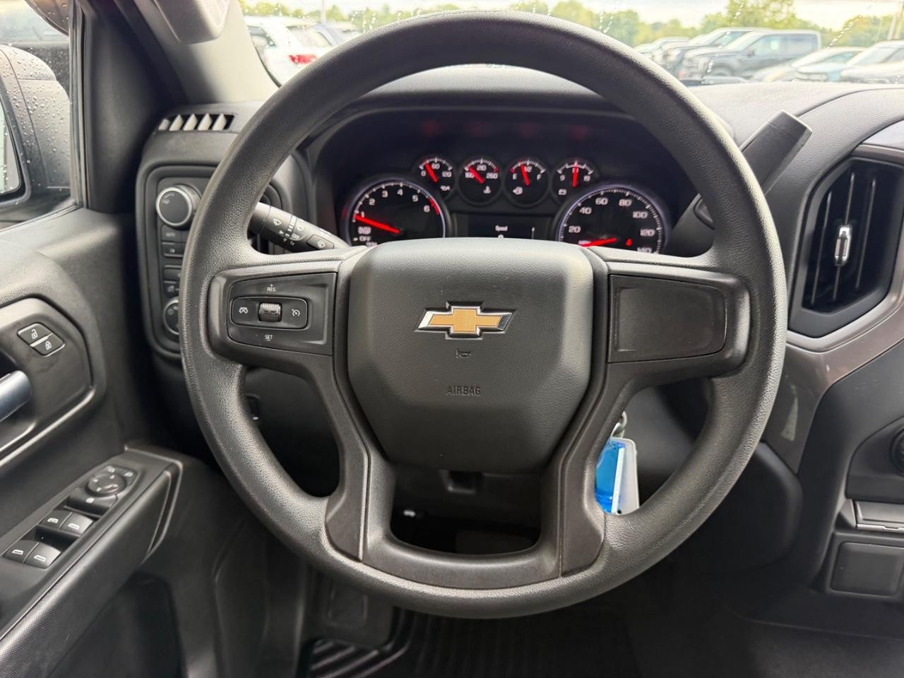 Used 2020 Chevrolet Silverado 1500 Custom w/ Custom Value Package AWD/4WD image 11