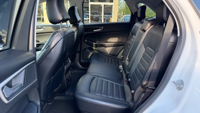 Certified 2023 Ford Edge SEL w/ Convenience Package AWD/4WD image 9