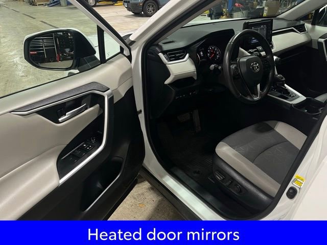 Used 2021 Toyota RAV4 XLE image 18