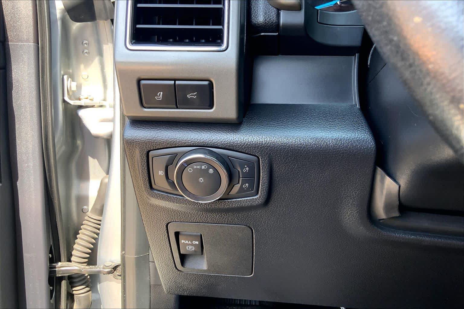 Certified 2020 Ford Expedition XLT w/ Equipment Group 202A AWD/4WD image 36