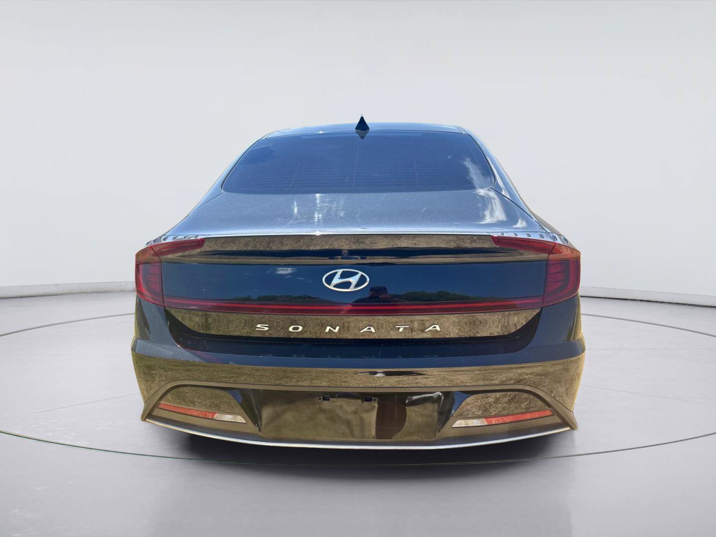 Used 2023 Hyundai Sonata SE FWD image 4
