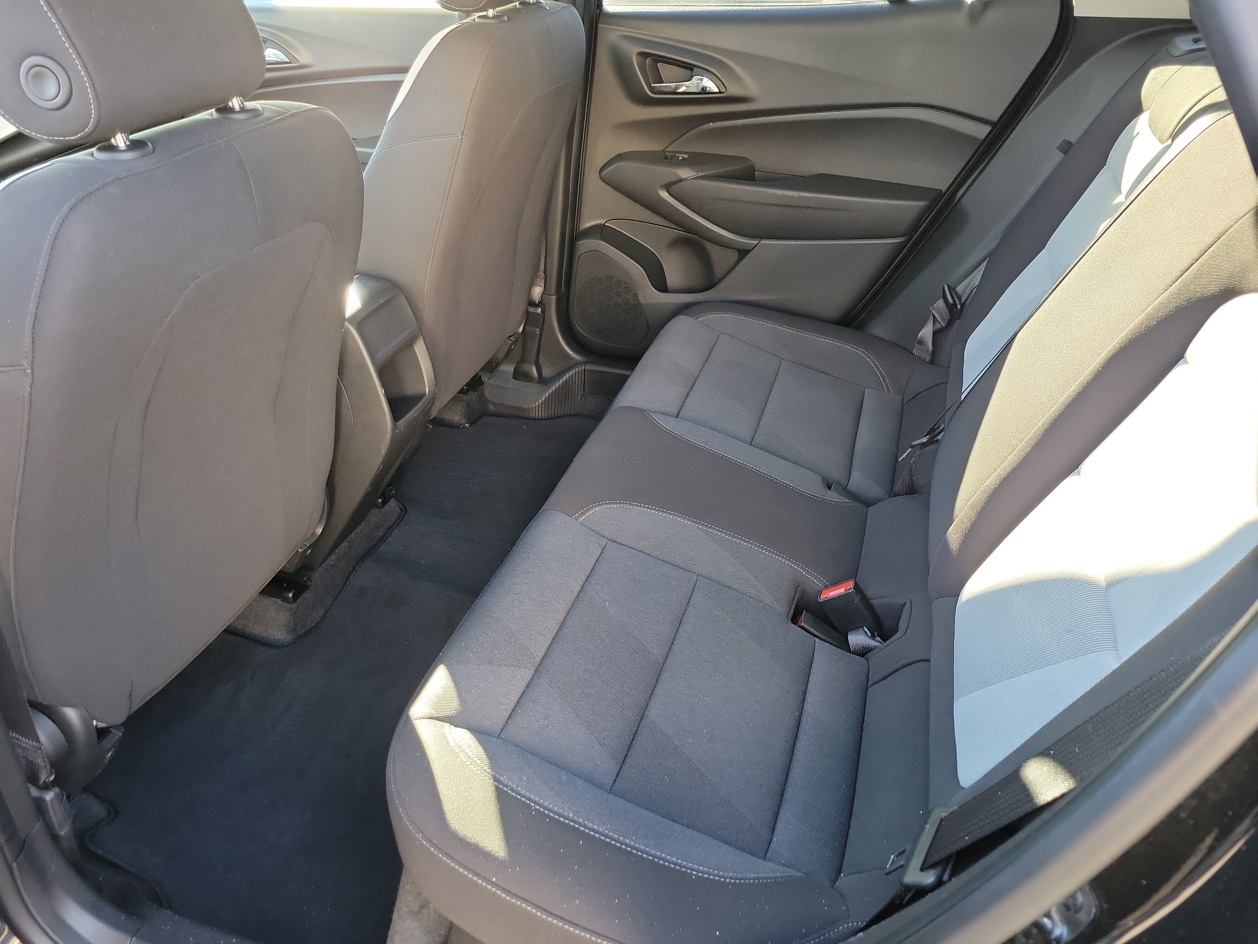 Used 2024 Chevrolet Trax LS w/ LS Convenience Package FWD image 11
