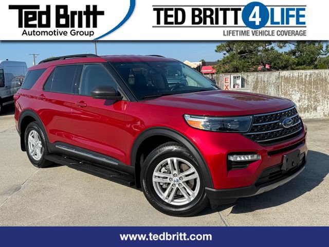 Certified 2024 Ford Explorer XLT w/ Equipment Group 202A