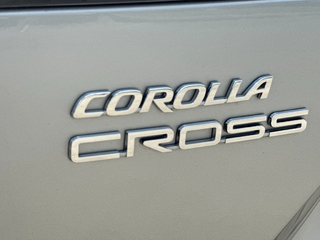 Used 2026 Toyota Corolla Cross LE FWD image 27