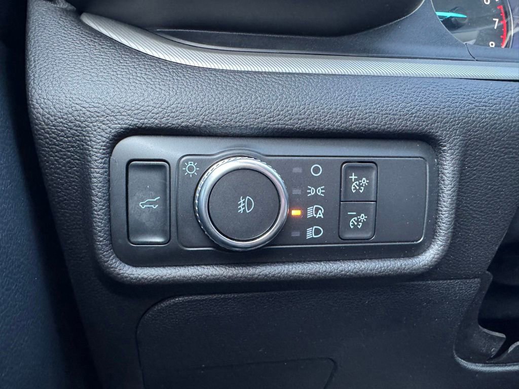 Certified 2021 Ford Explorer XLT w/ Equipment Group 202A AWD/4WD image 29