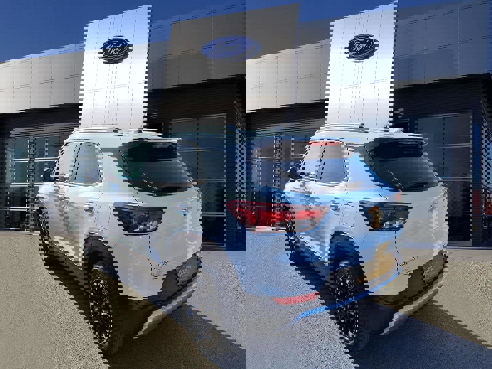 Used 2023 Chevrolet TrailBlazer LT w/ Convenience Package image 2