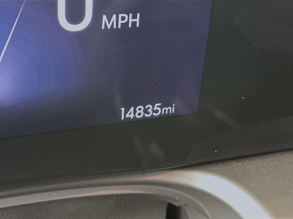 Used 2024 Buick Encore GX Avenir w/ Avenir Technology Package FWD image 19